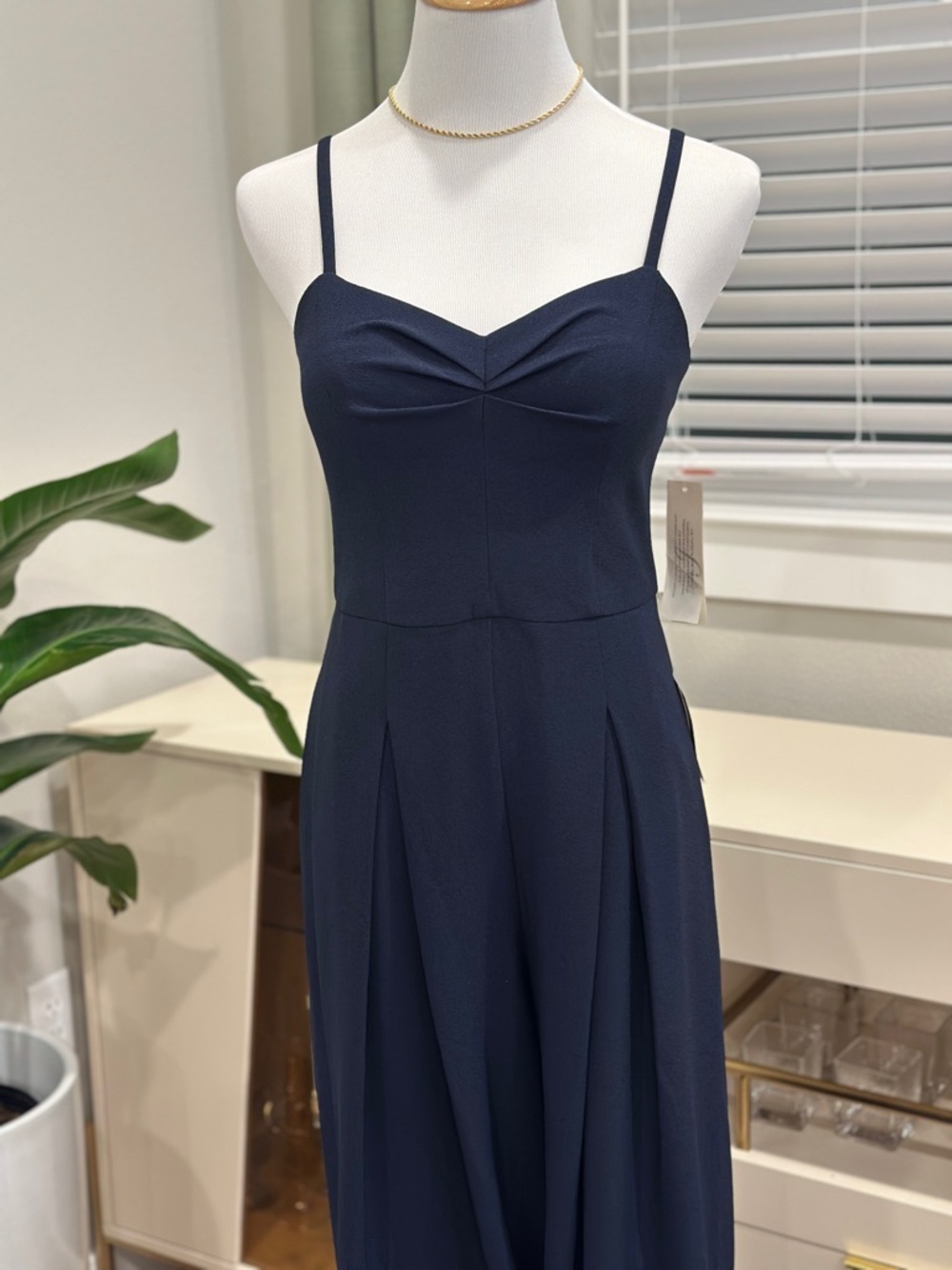 Eliza J Sweetheart Neck Pleated Wide Leg Crepe Jumpsuit - Picture 4 of 12
